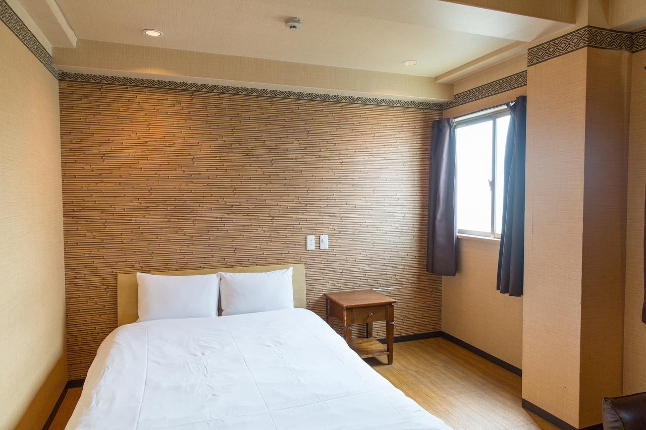 Uehonmachi Plaza Hotel (Adults Only) Osaka Ngoại thất bức ảnh