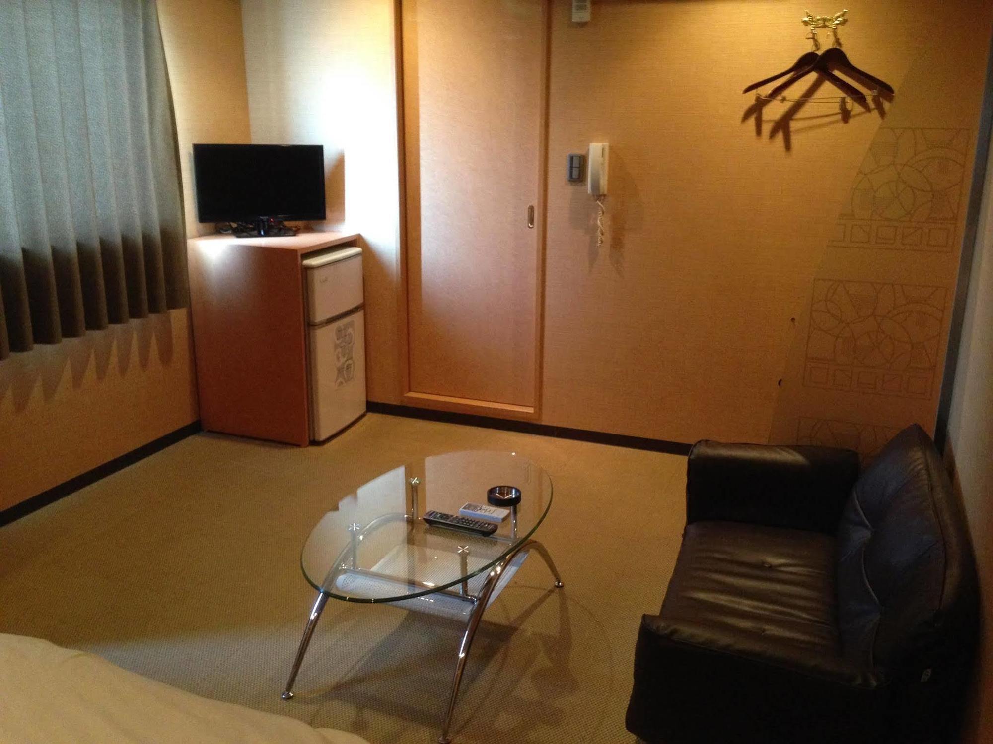 Uehonmachi Plaza Hotel (Adults Only) Osaka Ngoại thất bức ảnh